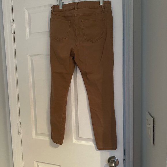 4. D. Jeans, size 12, tannish color, perfect color for the fall - Picture 2 of 3
